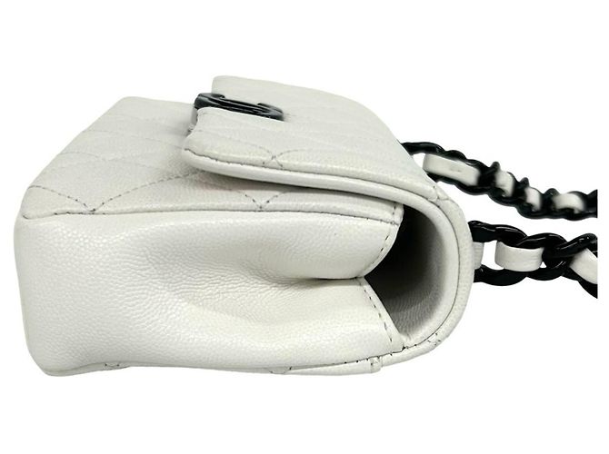 Borsa a tracolla Chanel Matelassé Coco Mark Hardware Nero Bianco - Ansicht 6