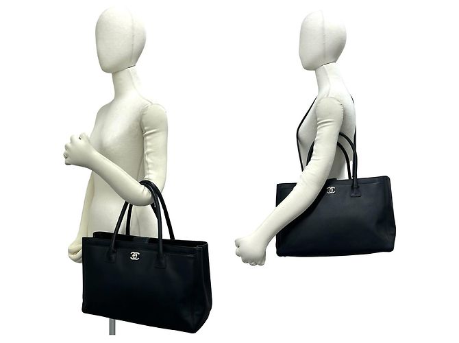 Borsa Chanel Executive Tote in pelle di vitello grana nera Nero - vista 2