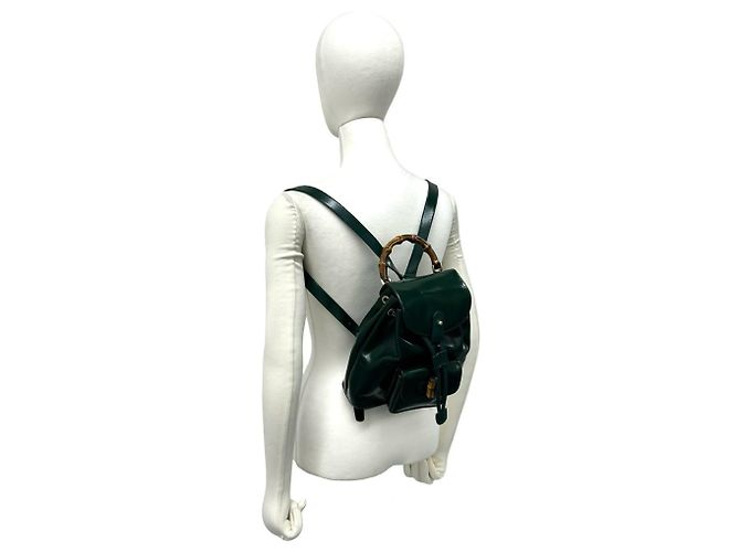 Bamboo Mini mochila GUCCI de piel charol verde con bambú - vista 2