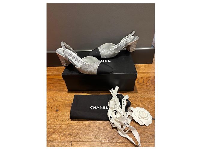 Chanel Décolleté Slingback Argento Glitter Punta Nera Nero Silver hardware - vista 10