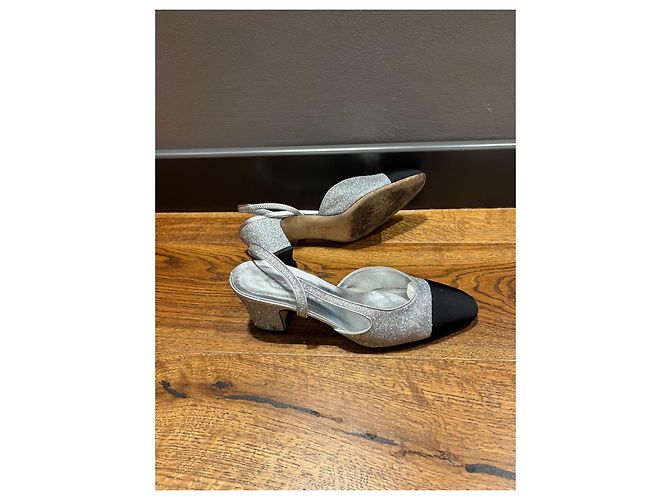Chanel Décolleté Slingback Argento Glitter Punta Nera Nero Silver hardware - vista 11