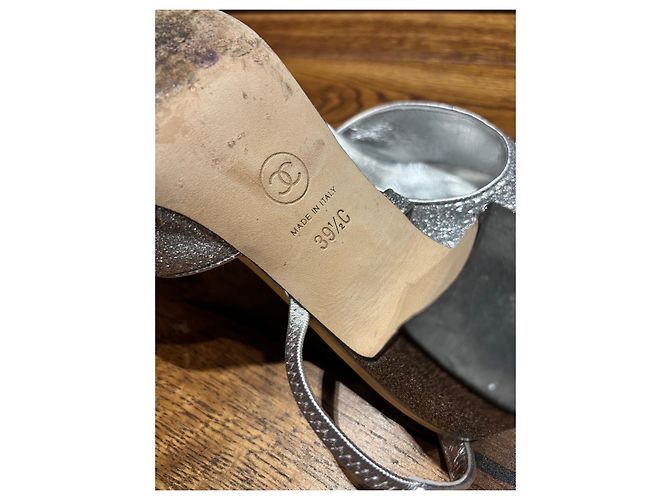Chanel Décolleté Slingback Argento Glitter Punta Nera Nero Silver hardware - vista 3