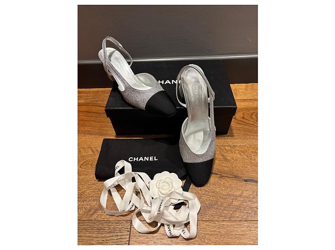 Chanel Décolleté Slingback Argento Glitter Punta Nera Nero Silver hardware - vista 8