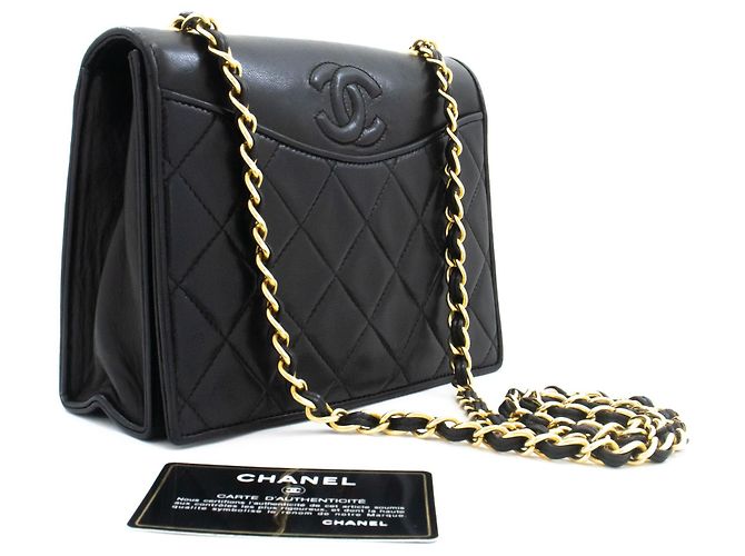 Chanel Vintage Curve CC Flap Quilted Lambskin Mini Negro - vista 2