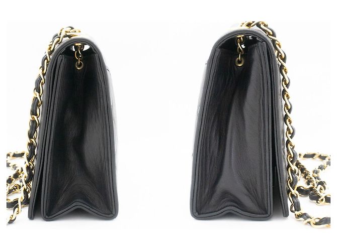 Chanel Vintage Curve CC Flap Quilted Lambskin Mini Negro - vista 4