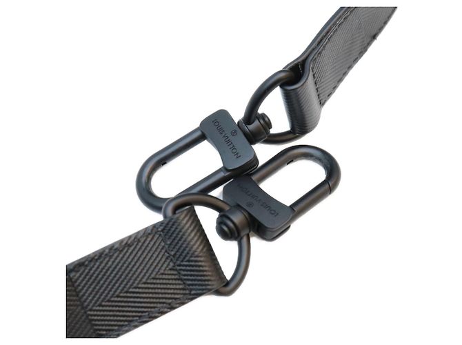 Mini sac à main Louis Vuitton en cuir de vachette Noir - vue 8