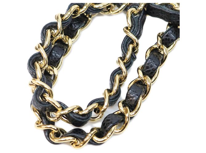 Borsa a tracolla Chanel Classic Flap in pelle caviar nera matelassé Nero - vista 7