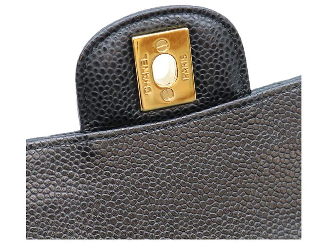 Borsa a tracolla Chanel Classic Flap in pelle caviar nera matelassé Nero - vista 9
