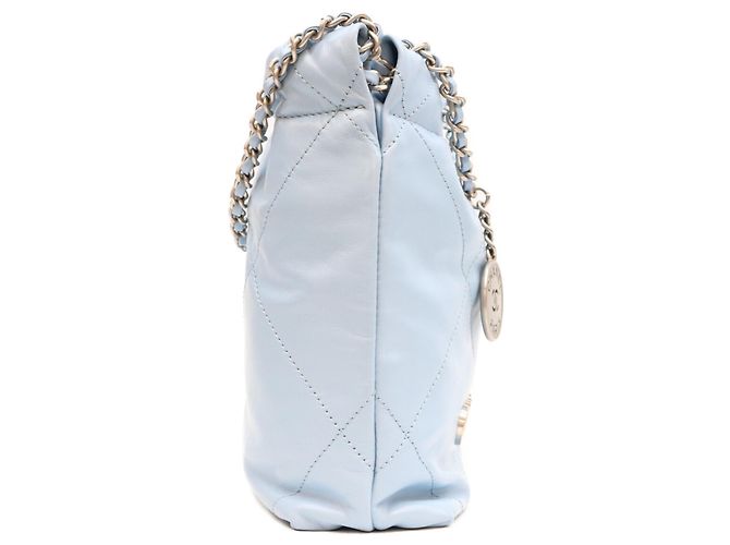 Borsa a tracolla Chanel 22 Mini con catena Blu - vista 4