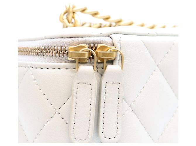 Borsa a tracolla Vanity Chanel in pelle di agnello azzurro chiaro Blu chiaro - vista 6