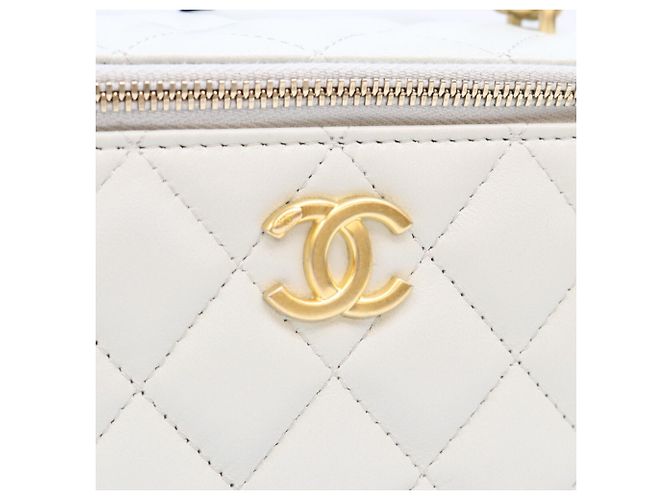 Borsa a tracolla Vanity Chanel in pelle di agnello azzurro chiaro Blu chiaro - vista 7