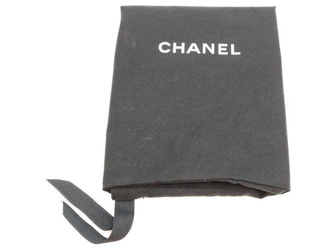 Bolsa de ombro carteira Chanel em couro de bezerro azul marinho metálico Preto - vista 12