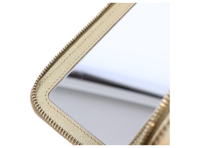 Borsa a tracolla Chanel 2023 Cruise CC Dynasty in pelle d'agnello dorata D'oro - vista 11