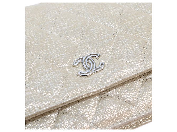 Borsa a tracolla portafoglio in pelle dorata Chanel D'oro - vista 6