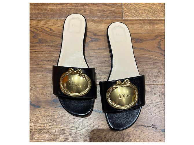 Dior Ciabatte in pelle nera con logo dorato Nero - vista 10