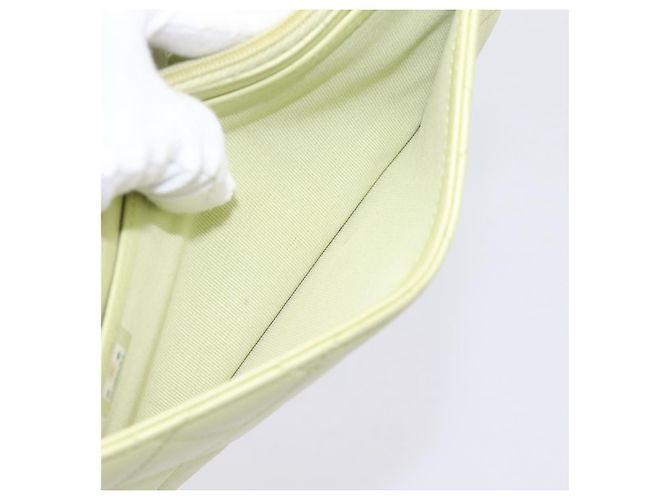 Portafoglio lungo CHANEL Matelasse in pelle d'agnello verde e oro CC Auth 197728 D'oro - vista 20
