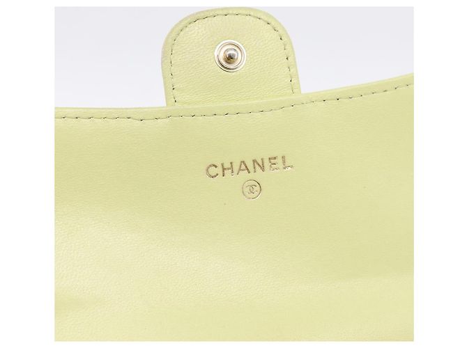 Portafoglio lungo CHANEL Matelasse in pelle d'agnello verde e oro CC Auth 197728 D'oro - vista 8