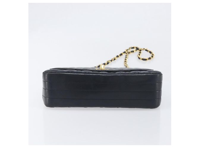 Borsa a tracolla CHANEL Chain Matelasse in pelle d'agnello nera e oro CC Auth yk20836SAM Nero D'oro - vista 5