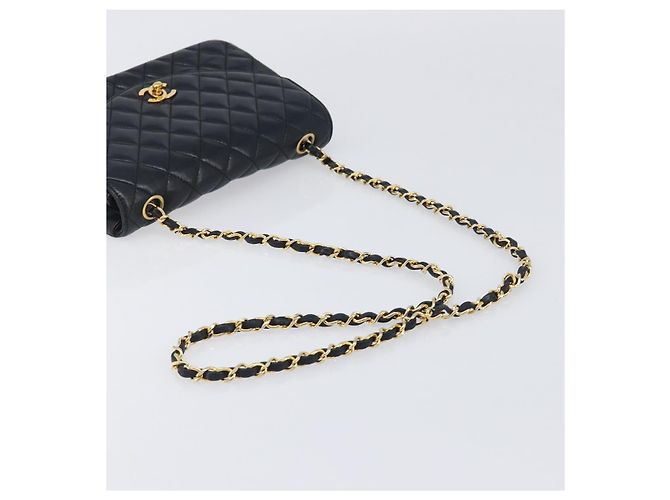 Borsa a tracolla CHANEL Chain Matelasse in pelle d'agnello nera e oro CC Auth yk20836SAM Nero D'oro - vista 7