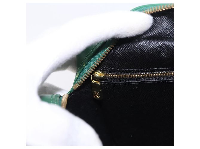LOUIS VUITTON Epi Trocadero 23 Shoulder Bag Green M52304 LV Auth 198539 Verde - vista 23