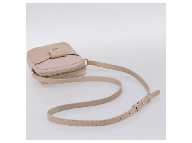 Borsa a tracolla Salvatore Ferragamo Gancini in pelle rosa e oro Auth ka5915A D'oro - vista 7