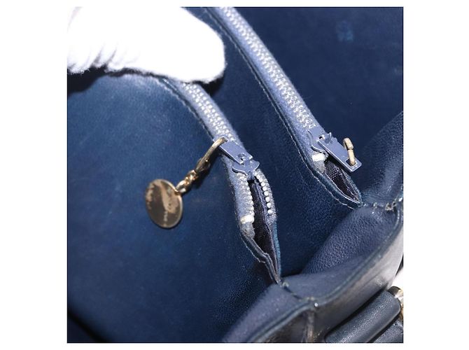 Céline CELINE Borsa a spalla Horse Carriage in pelle nera e oro Auth 199572 Nero D'oro - vista 25