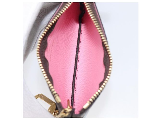 LOUIS VUITTON Monogram Vivienne Ice Skating Pochette Cles M82620 LV Auth 200665M Monograma - vista 10