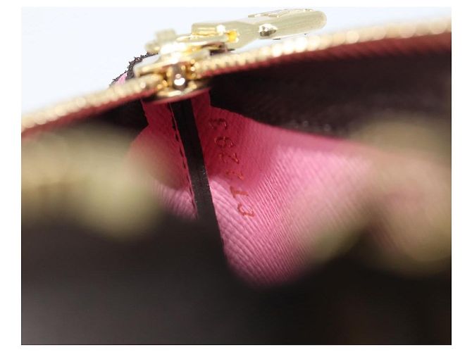 LOUIS VUITTON Monogram Vivienne Ice Skating Pochette Cles M82620 LV Auth 200665M Monograma - vista 11