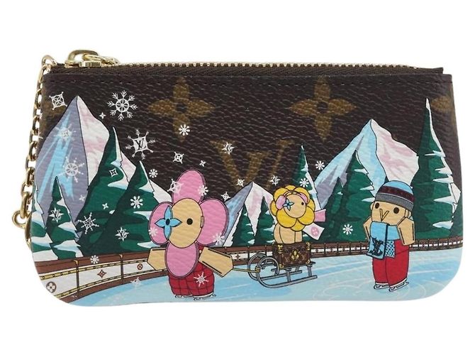 LOUIS VUITTON Monogram Vivienne Ice Skating Pochette Cles M82620 LV Auth 200665M Monograma - vista 13
