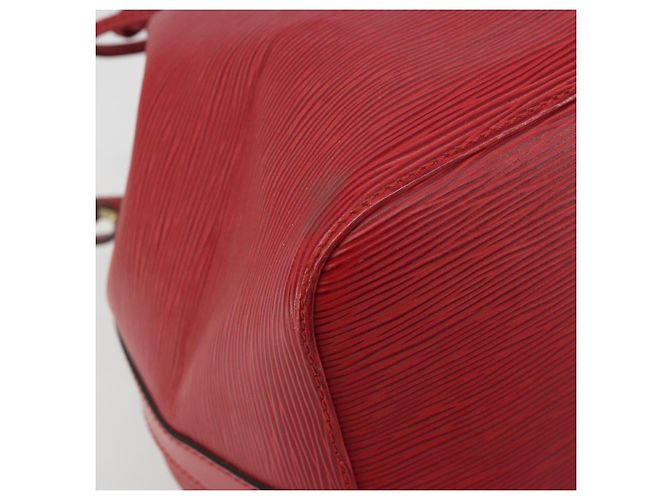 Borsa a tracolla LOUIS VUITTON Epi Petit Noe Rossa M44107 LV Auth 196245 Rosso - vista 14