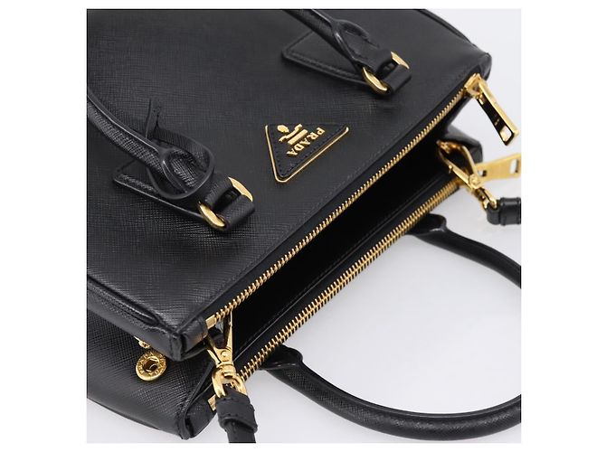Borsa a Mano PRADA Saffiano 2way Nero Tono Oro Auth 199176M - vista 6