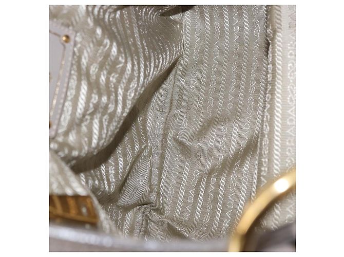 Borsa a tracolla PRADA in pelle beige e oro Auth 196638V D'oro - vista 8