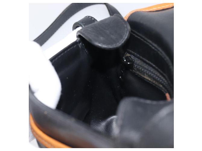 Céline CELINE Schultertasche aus Leder Schwarz Goldfarben Auth ep15799 - Ansicht 20