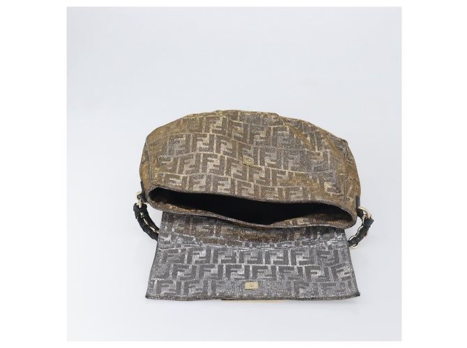 Borsa a tracolla FENDI Zucca Canvas Gold Auth 197602V D'oro - vista 9
