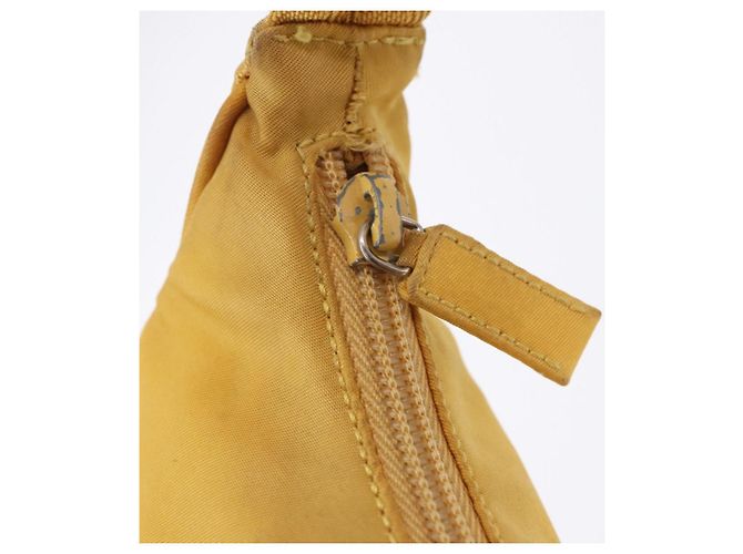 Pochette a mano PRADA Nylon Giallo Argento Auth 197846 - vista 18