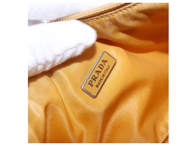 Pochette a mano PRADA Nylon Giallo Argento Auth 197846 - vista 19