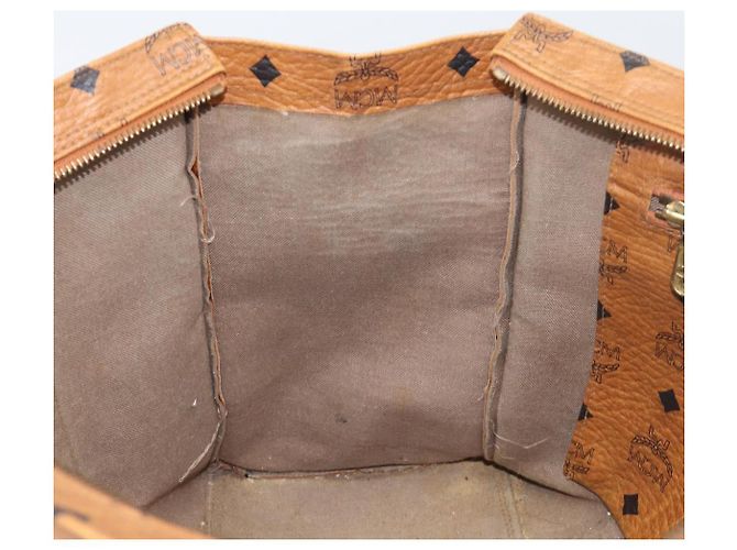 Borsa Tote MCM Vicetos Logogram PVC Leather Brown Gold Auth 200953 Marrone D'oro - vista 19