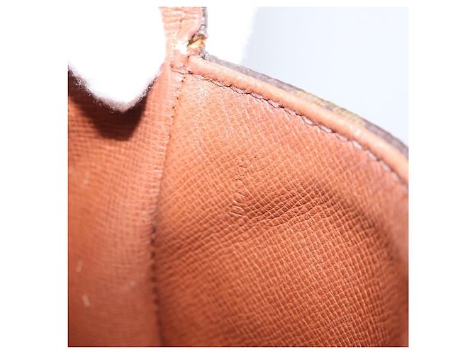 LOUIS VUITTON Monogram Saint Cloud MM Shoulder Bag M51243 LV Auth 198980 Monogramma - vista 12