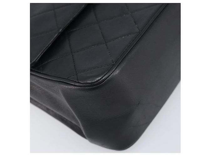 Borsa a mano CHANEL Matelasse con catena in pelle d'agnello nera e oro CC Auth yk20843V Nero D'oro - vista 14