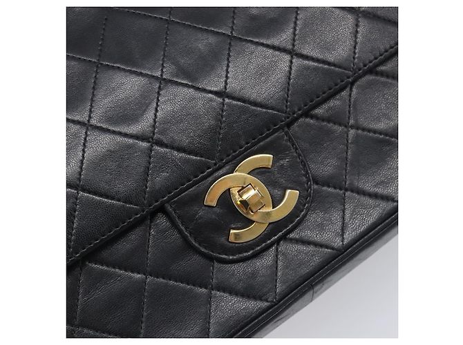 Borsa a mano CHANEL Matelasse con catena in pelle d'agnello nera e oro CC Auth yk20843V Nero D'oro - vista 17