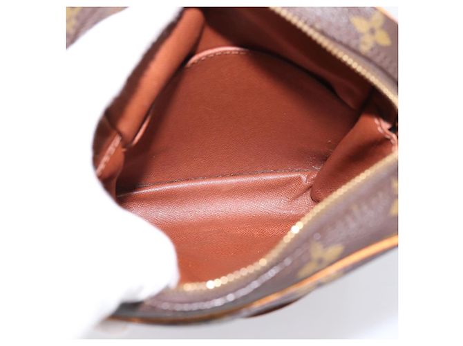 LOUIS VUITTON Monogram Danube GM Shoulder Bag M45262 LV Auth ka5861 Monogramma - vista 10
