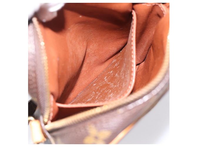 LOUIS VUITTON Monogram Danube GM Shoulder Bag M45262 LV Auth ka5861 Monogramma - vista 21