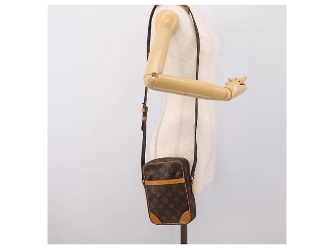 LOUIS VUITTON Monogram Danube GM Shoulder Bag M45262 LV Auth ka5861 Monogramma - vista 22