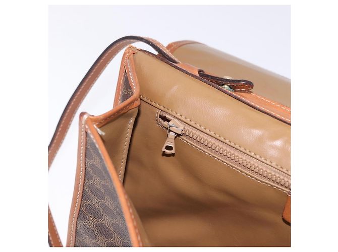 Céline Borsa a tracolla CELINE Macadam Canvas PVC Leather Brown Gold Auth ka5827 Marrone D'oro - vista 21