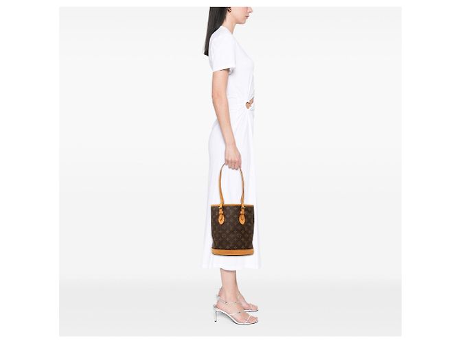 Petit Bucket Monogram Louis Vuitton Marrone - vista 8