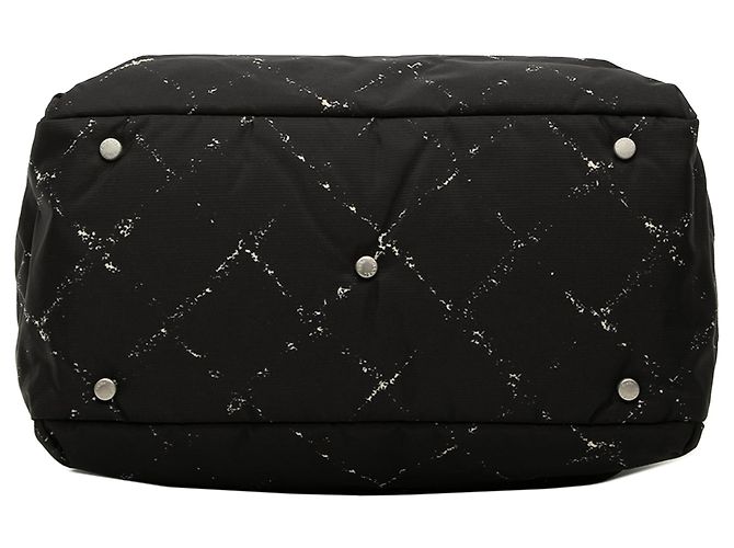 Borsa a mano Chanel Old Travel Line in nylon nero - vista 3