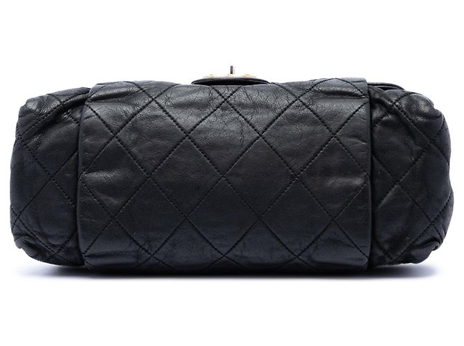Borsa a tracolla Chanel Large Quilted Iridescent Calfskin Chic Quilt Flap nera Nero - vista 3