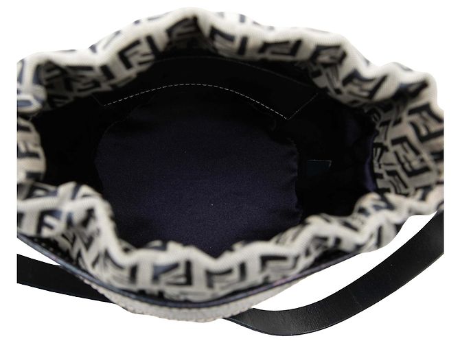 Borsa secchiello Fendi Zucchino Canvas nera Nero - vista 4
