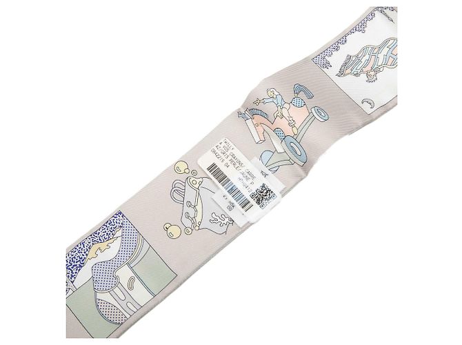 Twilly in seta Hermès A Vos Crayons Grigio - vista 3