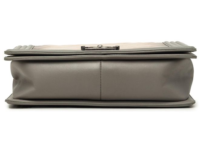 Bolso bandolera Chanel Boy Flap Medium de piel de becerro acolchada Ombre Beige - vista 3